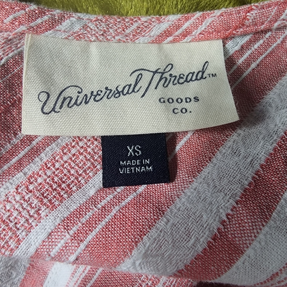 Universal Thread - Picture 8 of 9